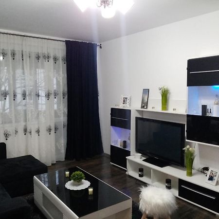 Apartament R&A Orsova Exterior photo