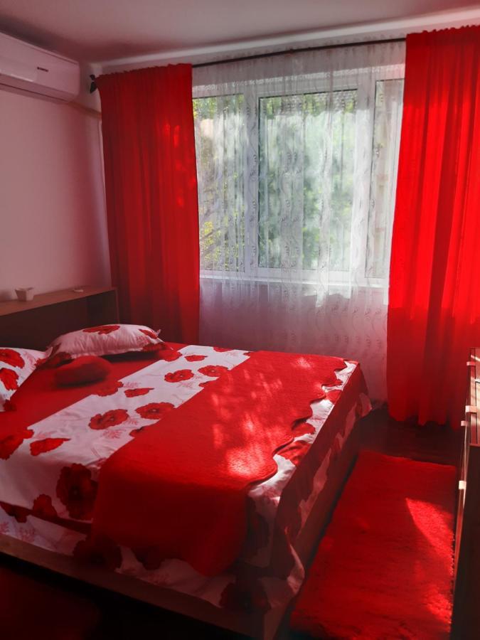 Apartament R&A Orsova Exterior photo